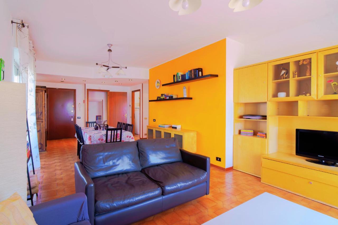 La Casa Nel Sole Apartment Грандате Екстериор снимка
